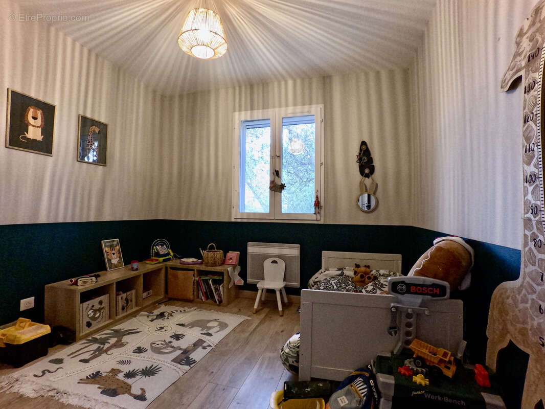 Maison à SOLLIES-VILLE