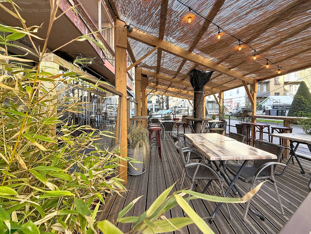 Commerce à AIX-LES-BAINS