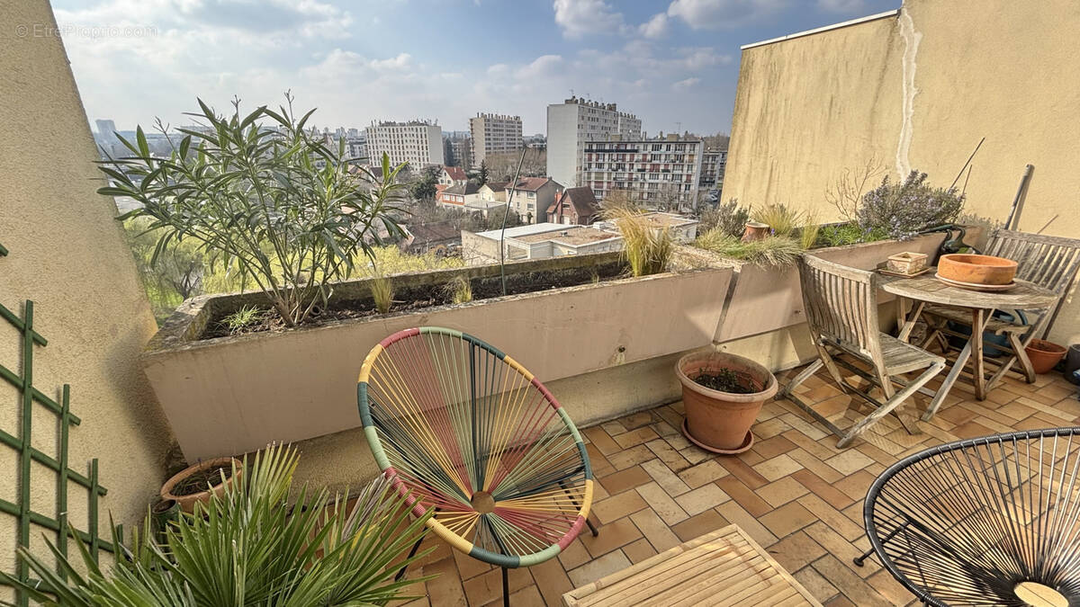 Appartement à EPINAY-SUR-SEINE