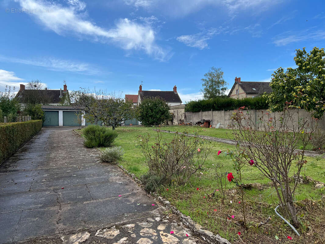 Appartement à SAUVIGNY-LES-BOIS