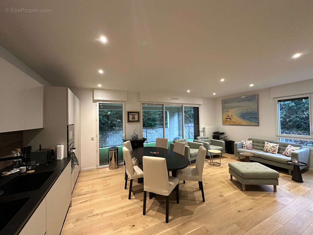 Appartement à MONT-SAINT-AIGNAN