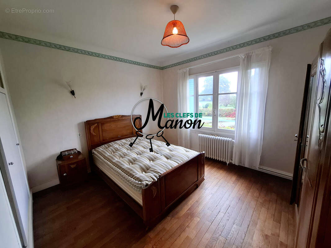 Maison à SAINT-SORNIN-LEULAC