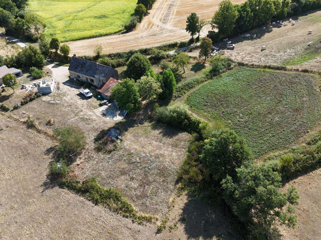 Maison à CHASSIGNOLLES