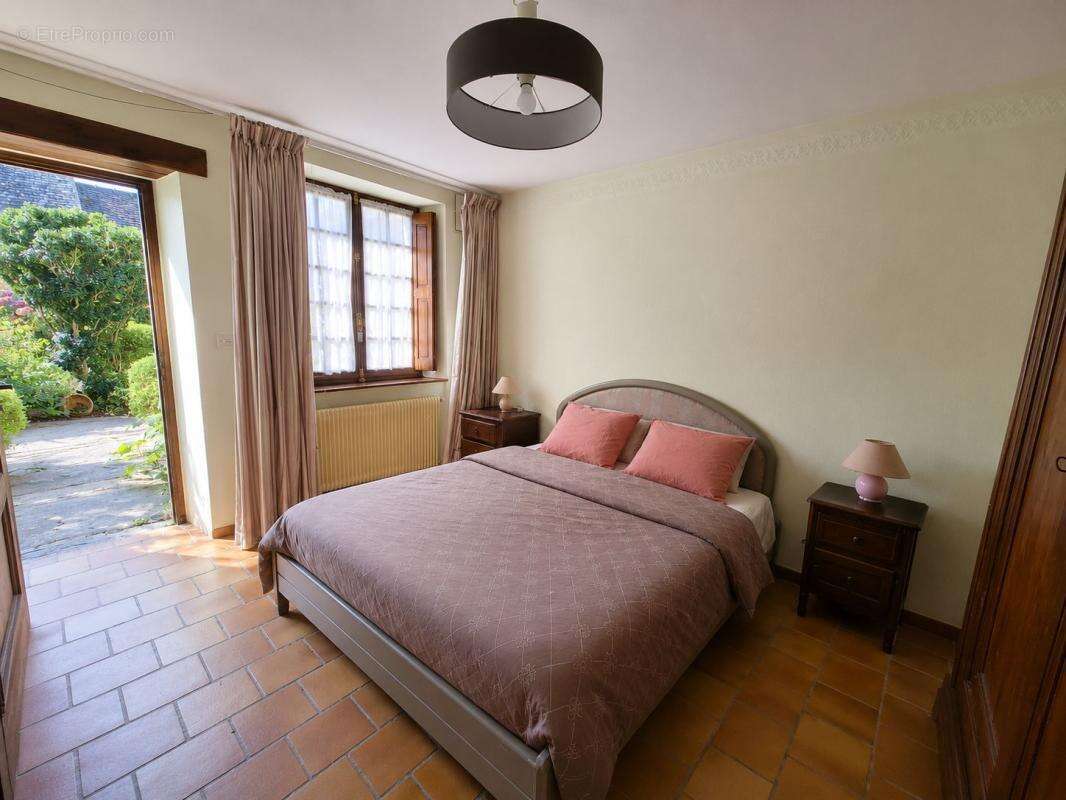 Maison à LOCQUIREC