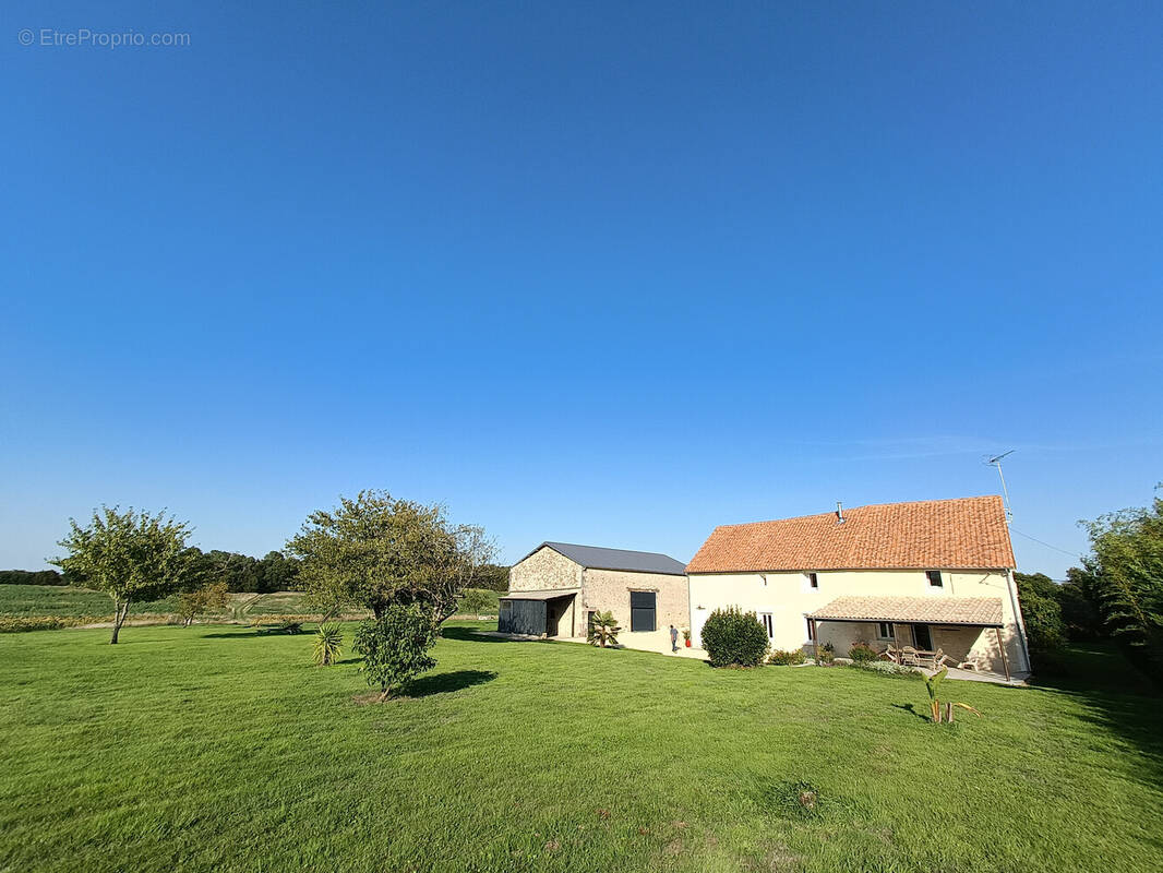 Maison à PAIZAY-LE-SEC