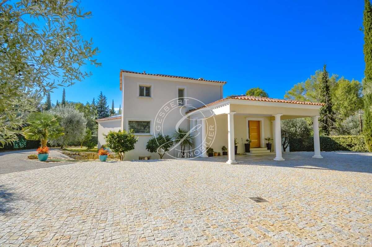 Maison à DRAGUIGNAN