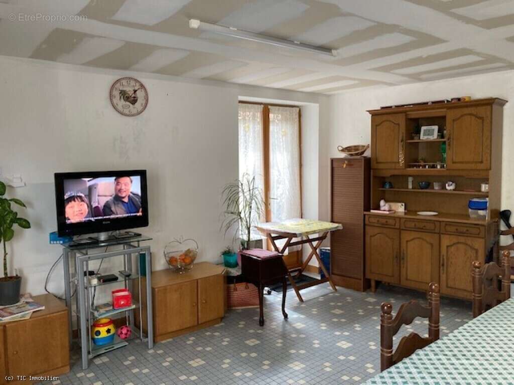 Maison à RUFFEC