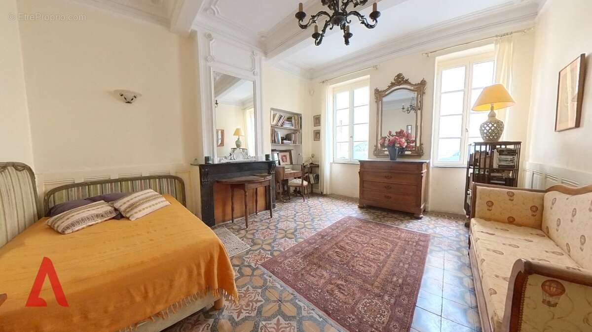 Maison à NISSAN-LEZ-ENSERUNE