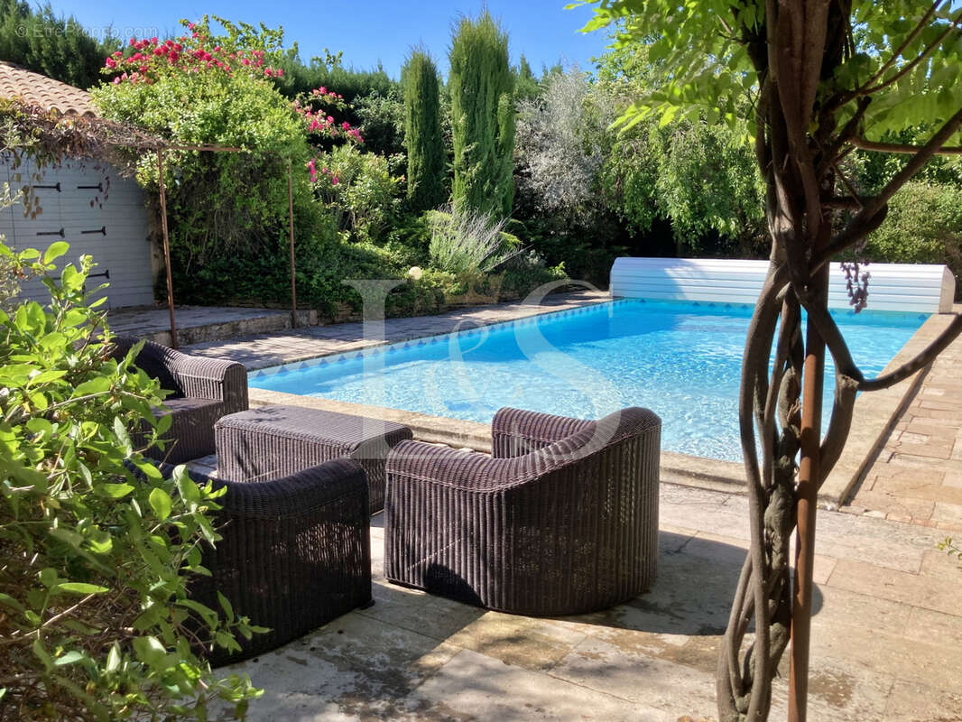Maison à VAISON-LA-ROMAINE