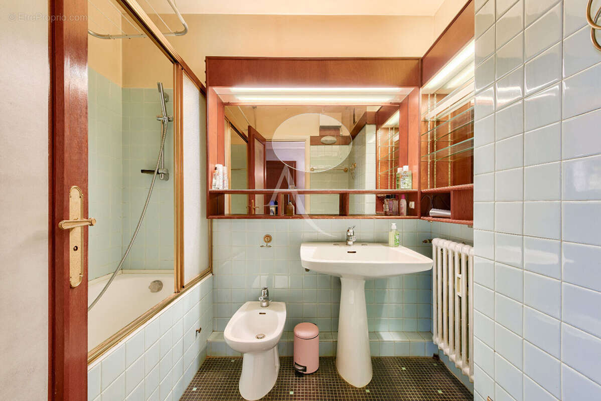 Appartement à PARIS-7E