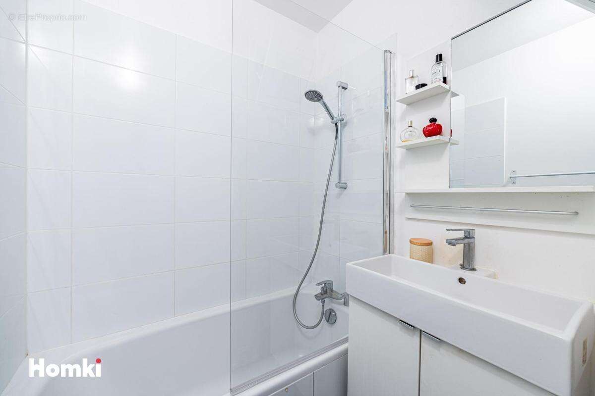 Appartement à PARIS-10E
