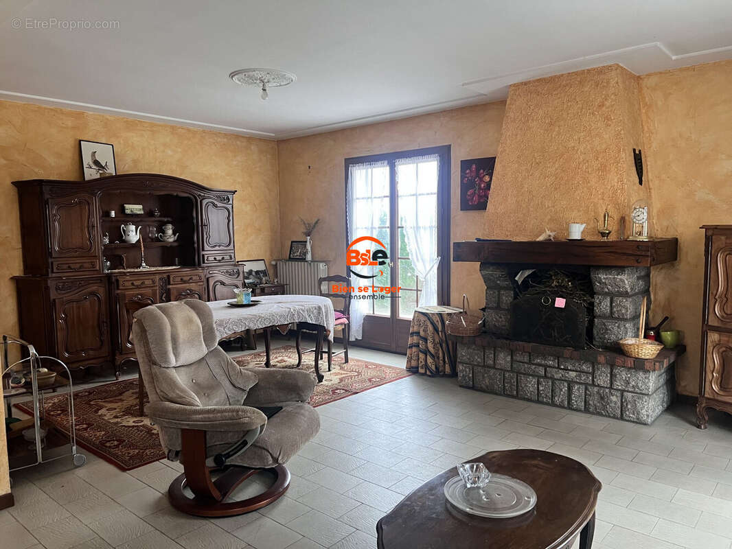 Maison proche Vichy- BsLe - Bien se Loger ensemble Vichy votre agence de proximité - Maison à HAUTERIVE