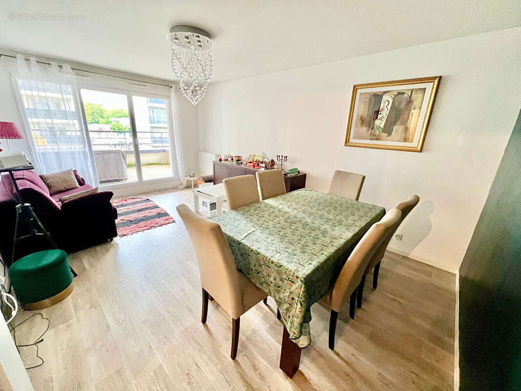 Appartement à ERAGNY