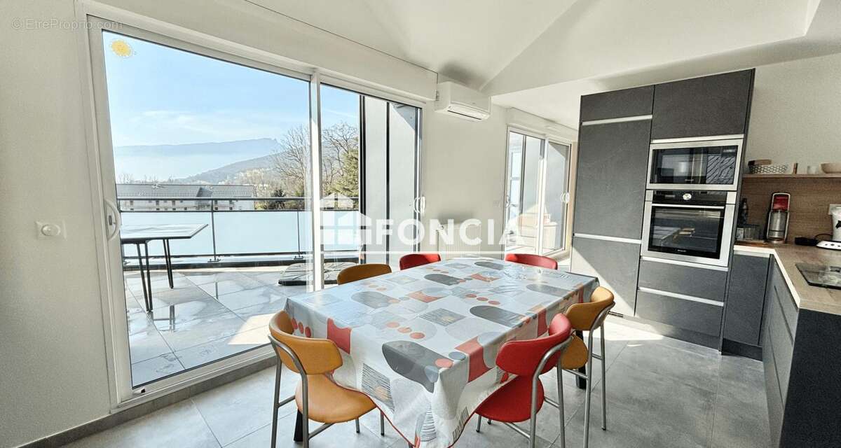 GRESY-SUR-AIX, en dernier étage, élégant T4 duplex de 95.51m2 avec garage - photo 3