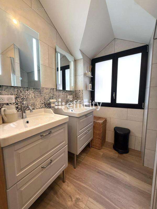 Maison à EVIAN-LES-BAINS