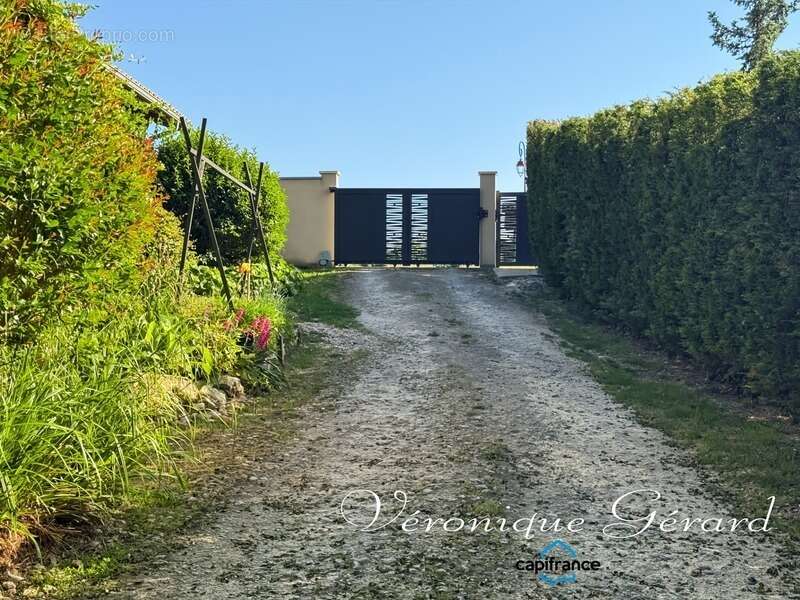 Maison de Plain-pied de 170 M2 en ossature bois, très lumineuse édifiée sur sous-sol - photo 23
