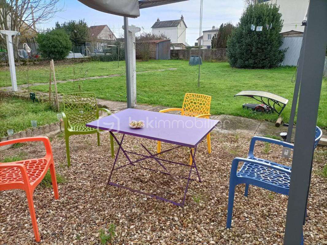 Maison à CHATEAU-RENAULT