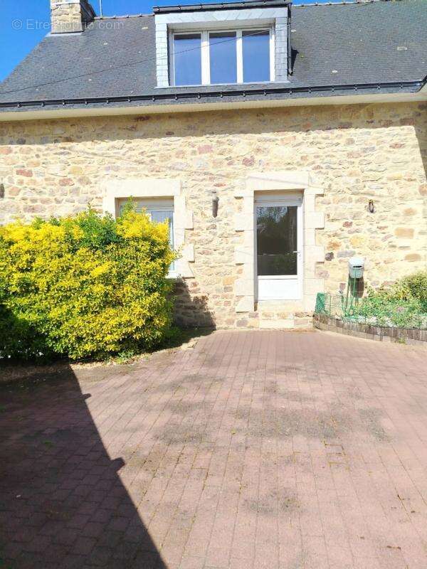 Maison à PLUMERGAT