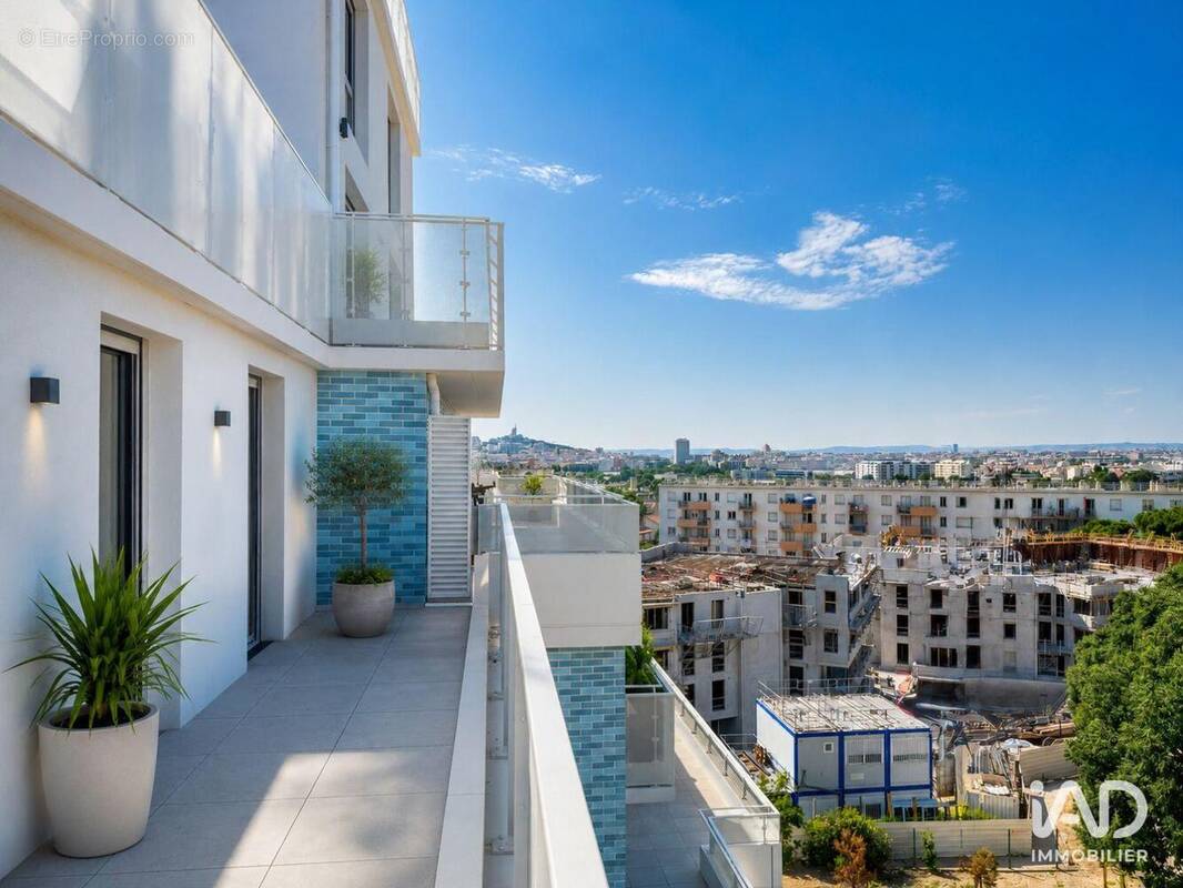 Photo 1 - Appartement à MARSEILLE-10E