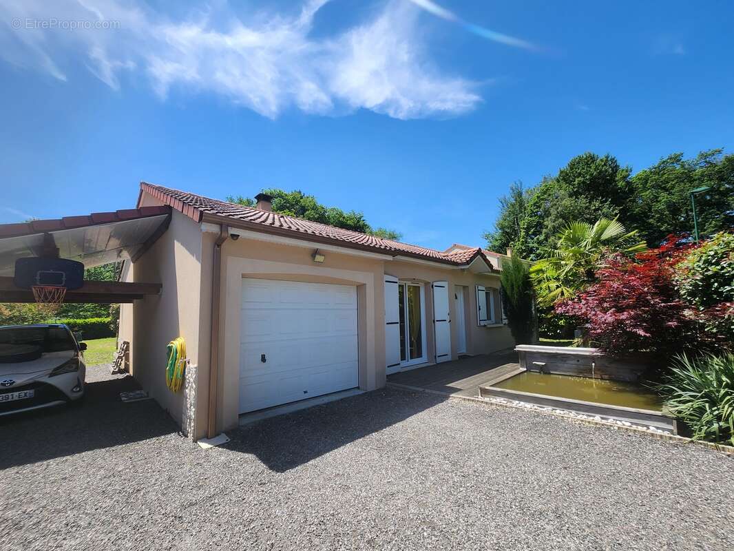 Maison à SAINT-JOUVENT
