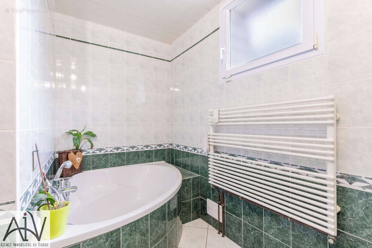 Maison à SAVIGNY-SUR-ORGE