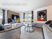 Maison à LA TOUR-DU-PIN