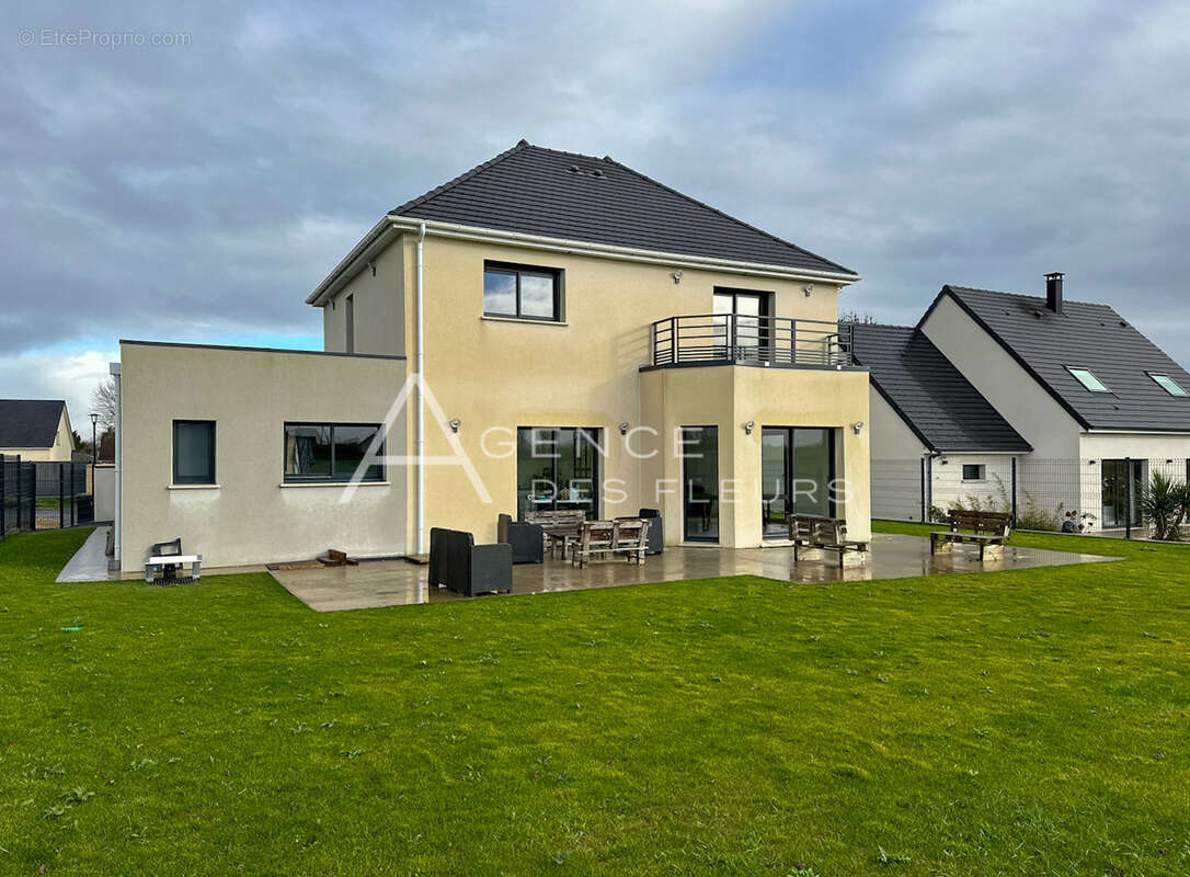 Maison à LE THUIT-SIGNOL