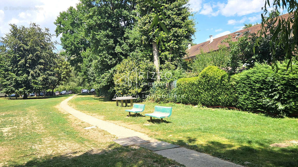 Ferney, T3 en attique 65,5 m2 avec parking et cave - photo 19