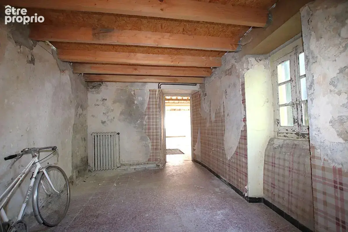 RARE - Demeure de caractère de 300 m² à rénover sur 5 385 m² de terrain - photo 13