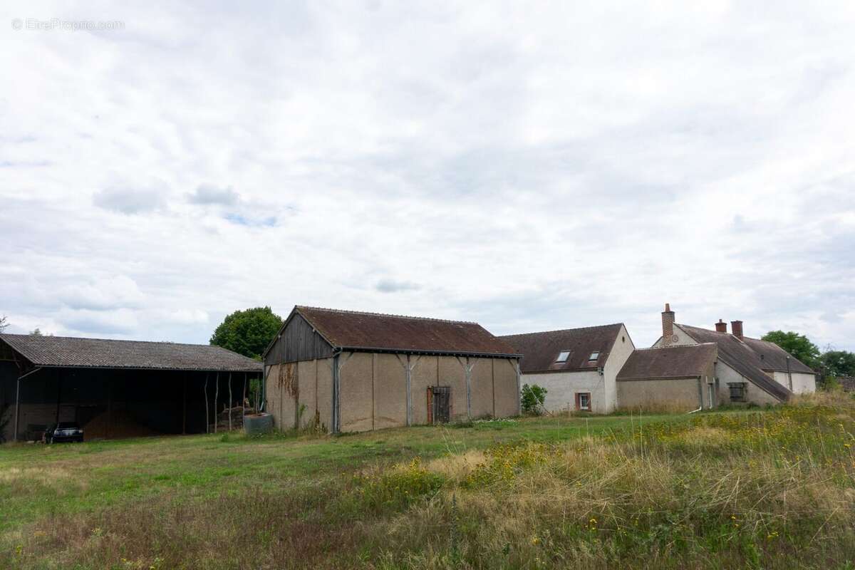 Maison à SAINT-MARTIN-D'ABBAT