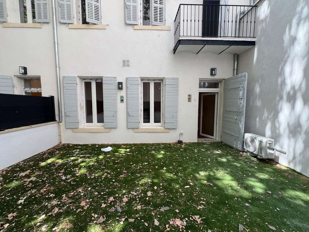 Appartement 25 m² à Marseille-4e  - photo 3