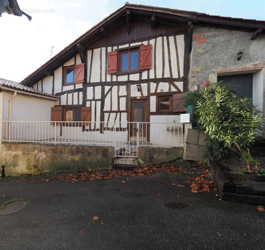 Maison à SAMAZAN