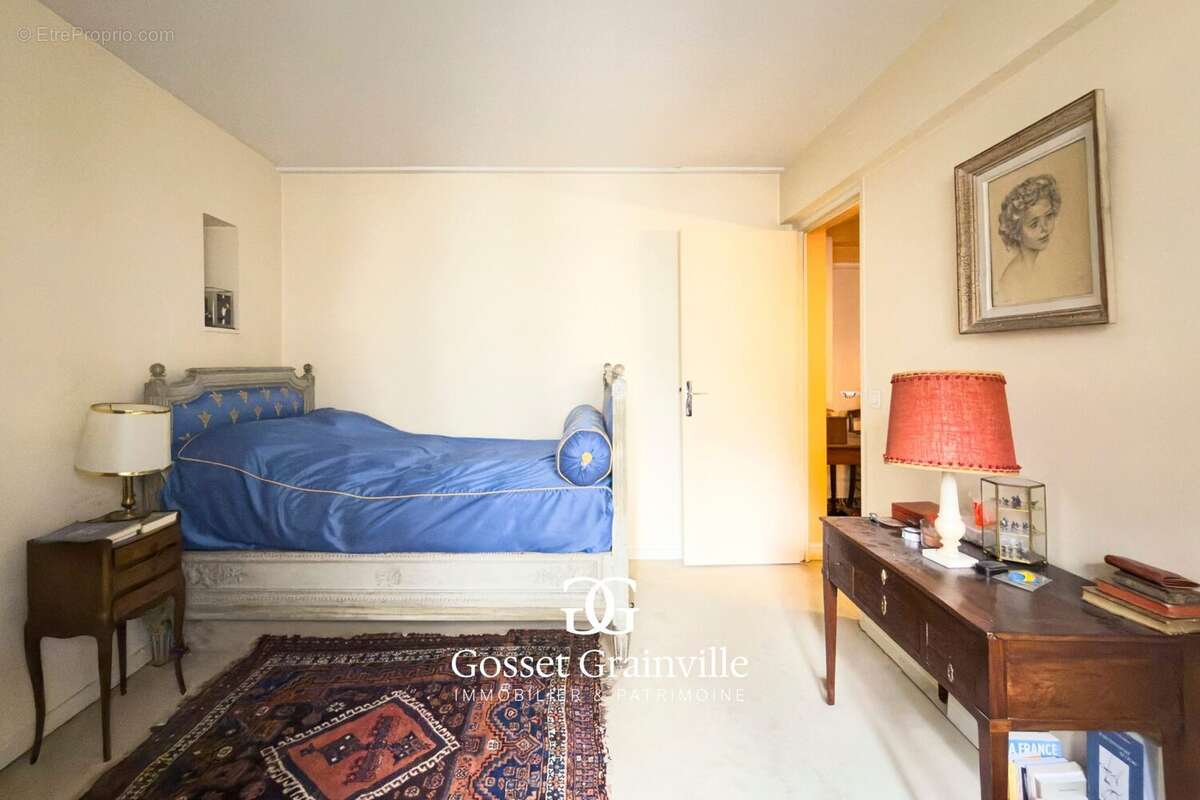 Appartement à PARIS-9E