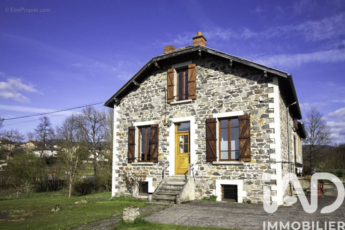 Photo 1 - Maison à AMBERT