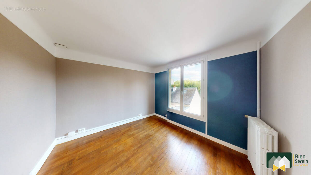 Appartement à LEVES