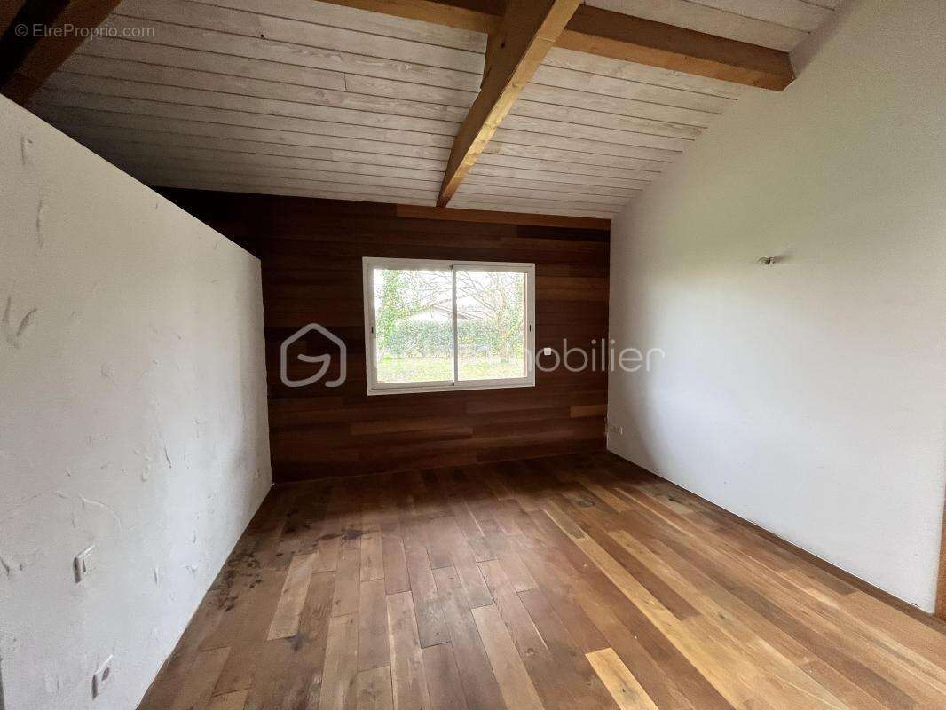 Maison à GRAYAN-ET-L'HOPITAL