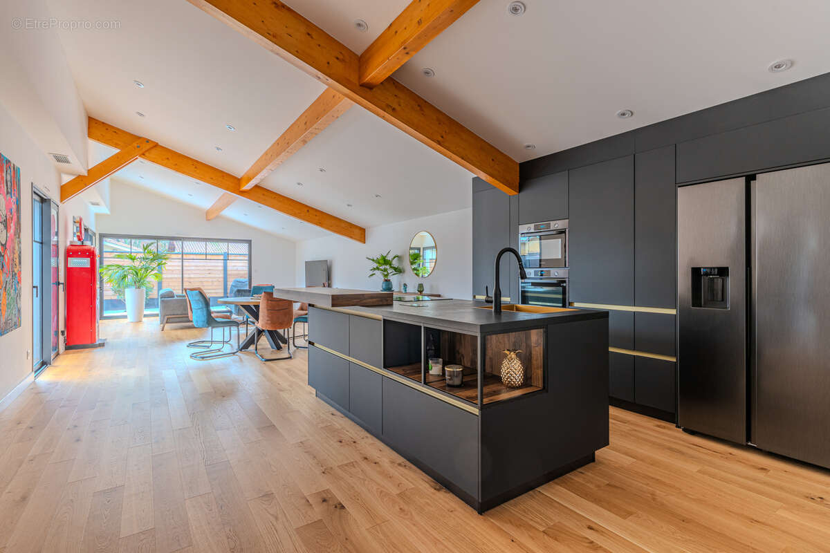 Maison à GUJAN-MESTRAS