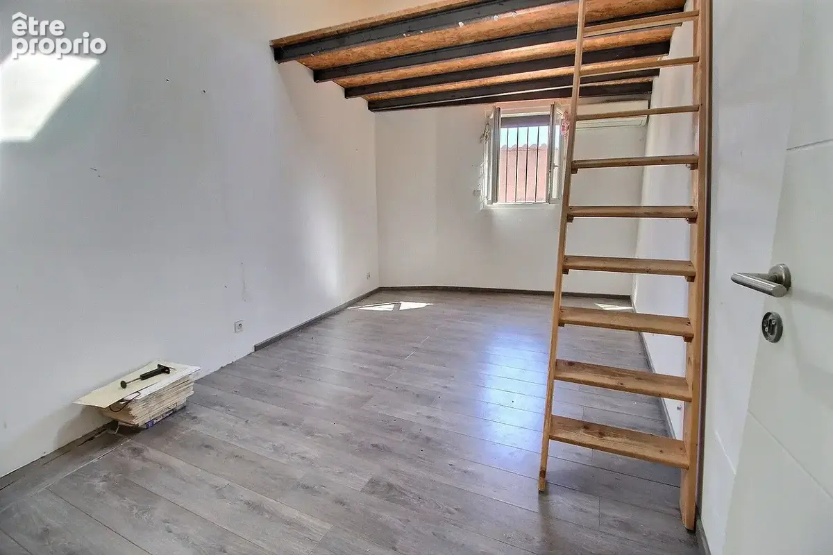 A vendre aucoeur de cabestany maison de village en r+1 - photo 8