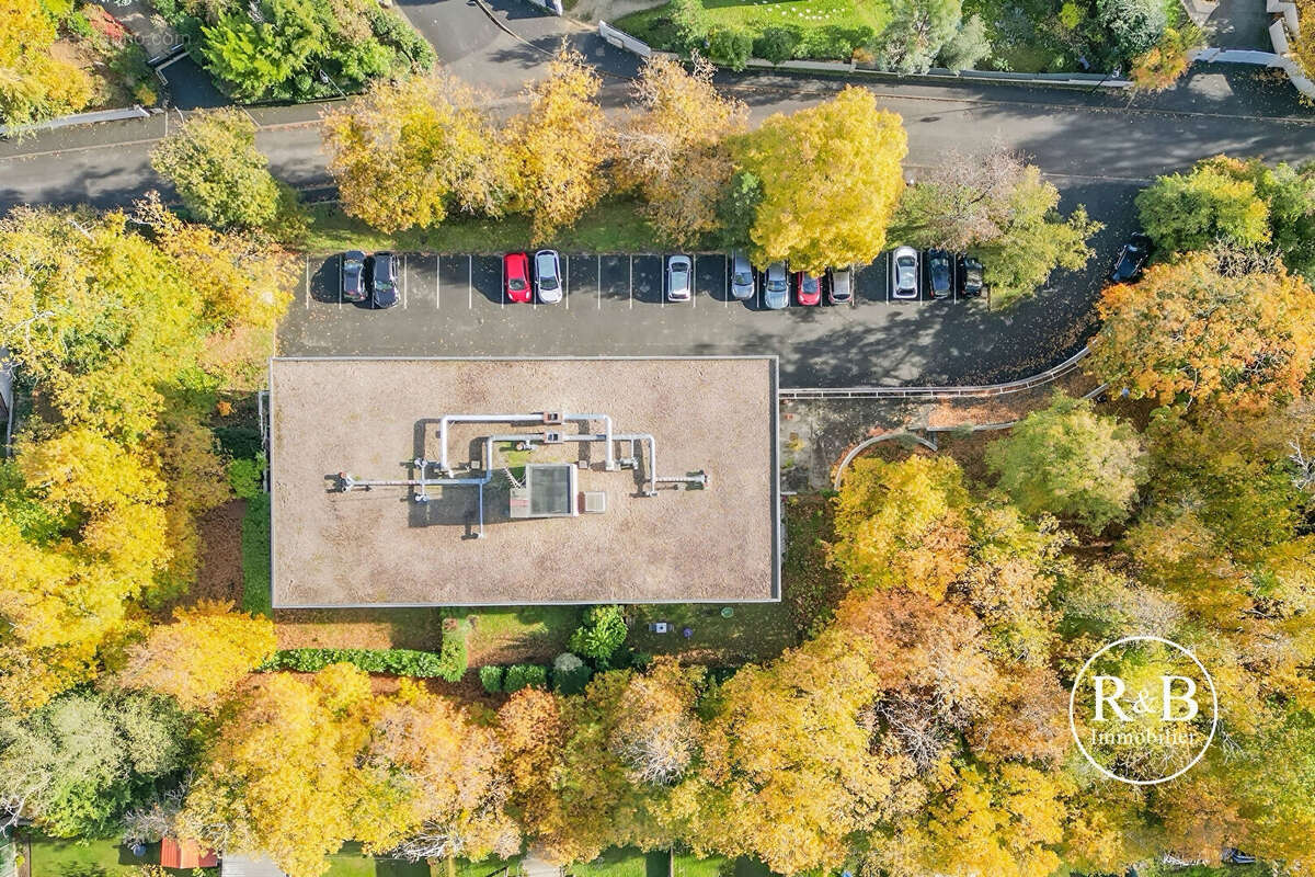Appartement à LES CLAYES-SOUS-BOIS