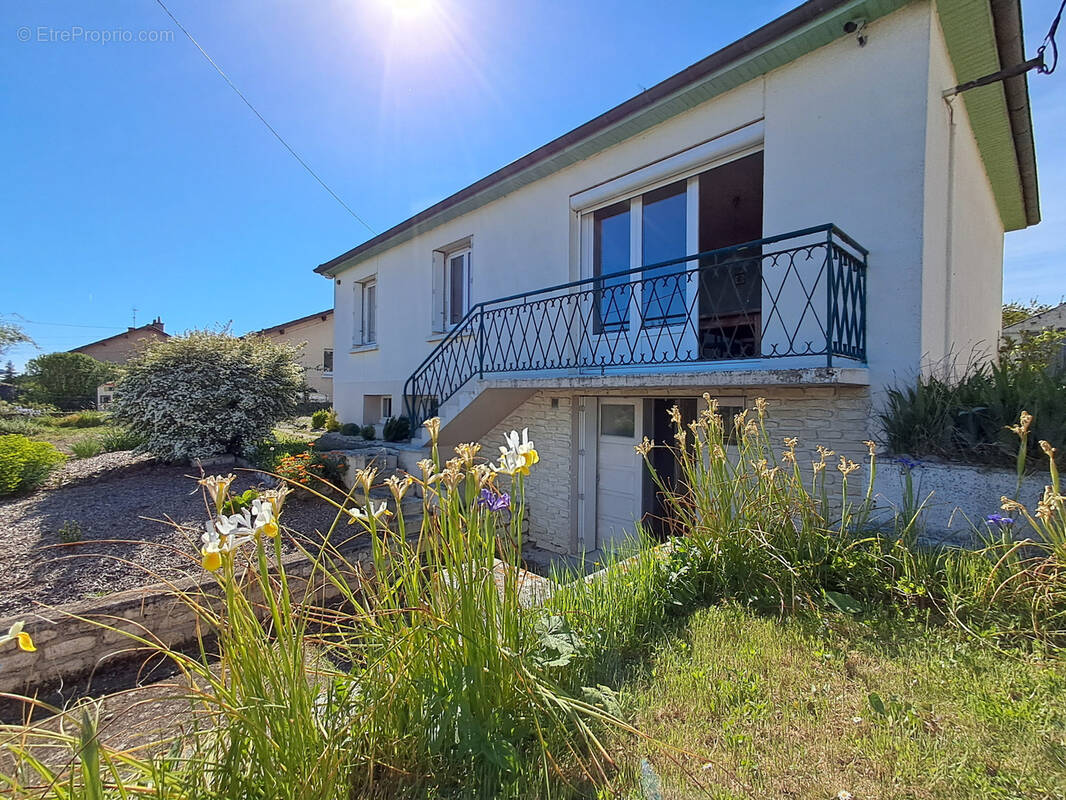 Maison à JAUNAY-CLAN