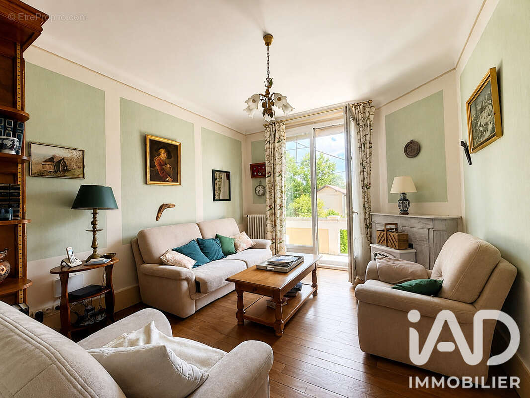 Maison 222 m² à Coulommiers  - photo 9