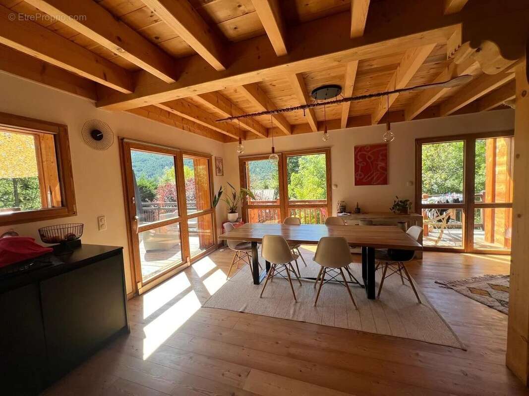 Maison à SAINT-CHAFFREY