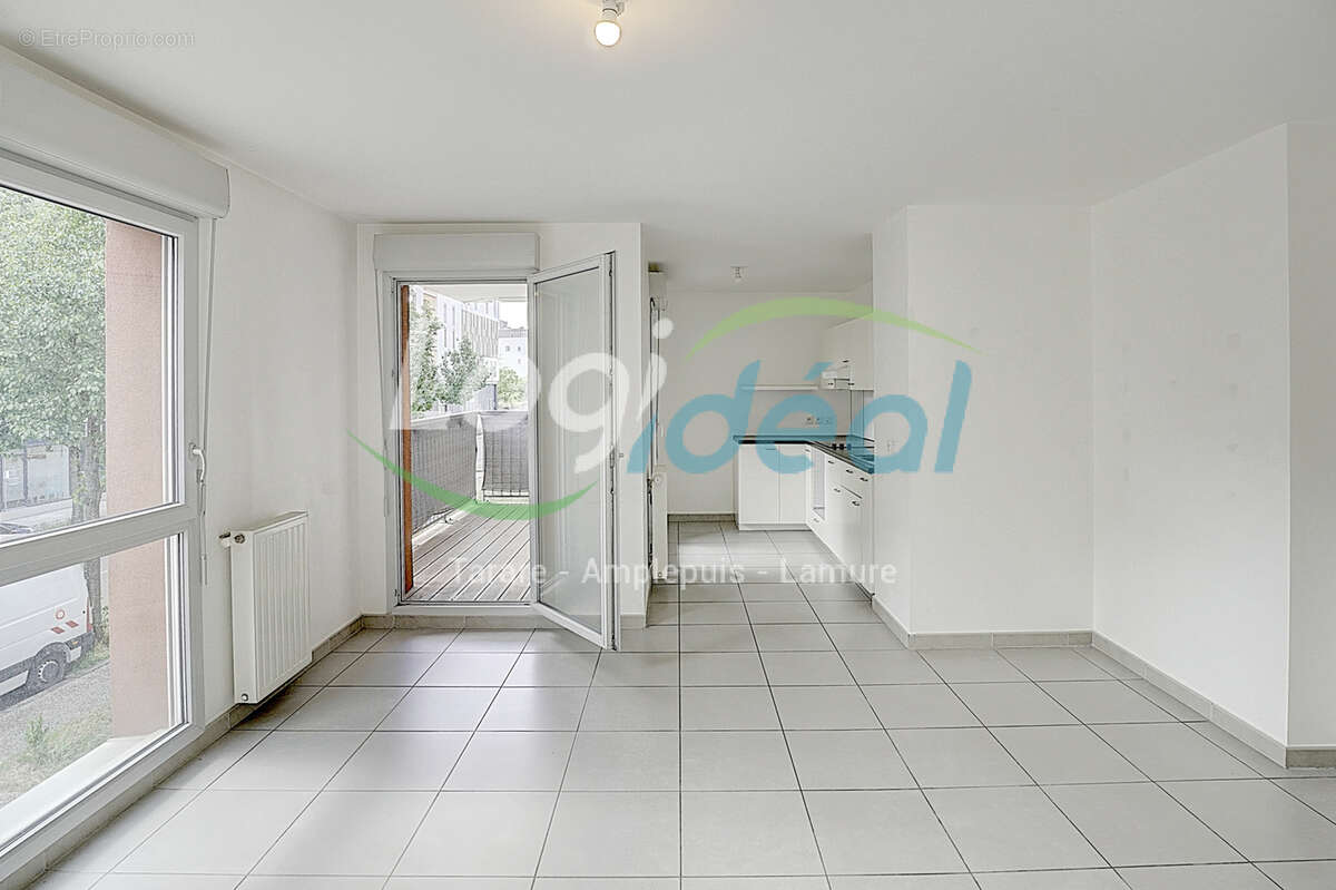 Appartement à SATHONAY-CAMP