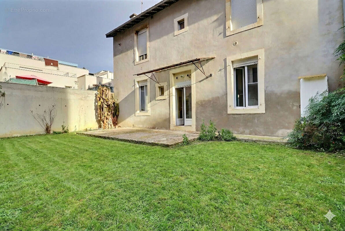 RARE - Coeur de Pau : T3 de 76 m² avec Grand Jardin au Calme Absolu - photo 2