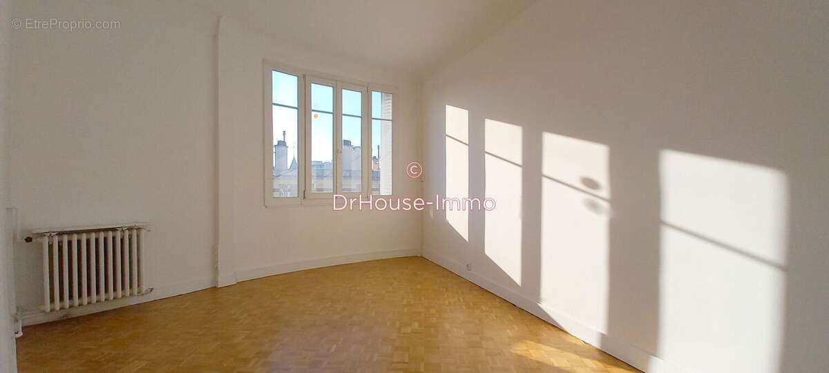 Appartement à PARIS-19E