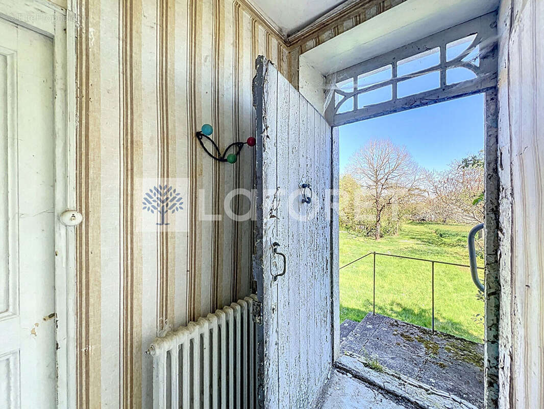 Maison à SAINT-LOUP-LAMAIRE
