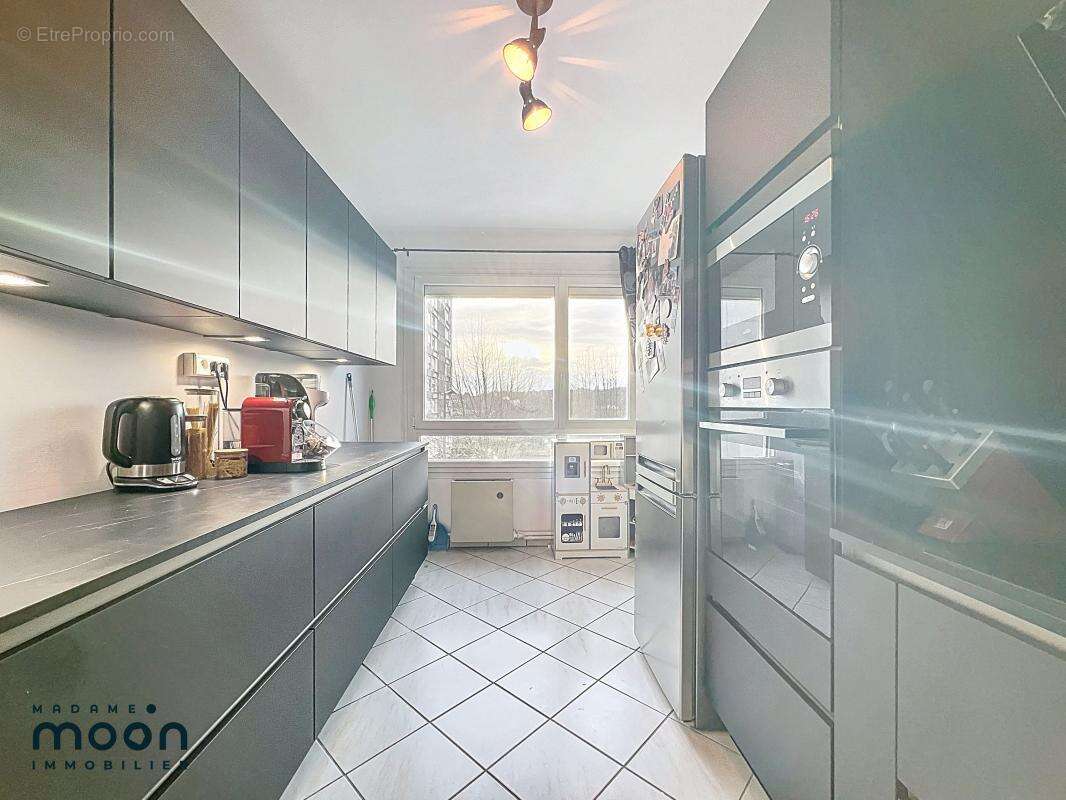 Appartement à OULLINS