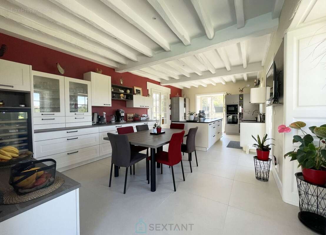 Propriete d'exception de 455 m² sur un terrain de 3 628 m² - photo 10