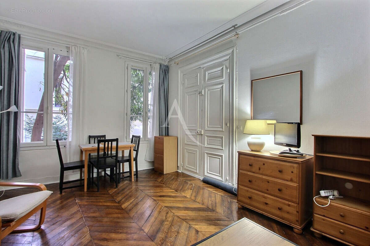 Appartement à LEVALLOIS-PERRET