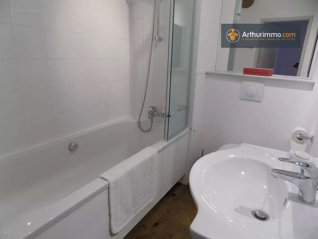 Maison à SAINTE-COLOMBE-SUR-L&#039;HERS